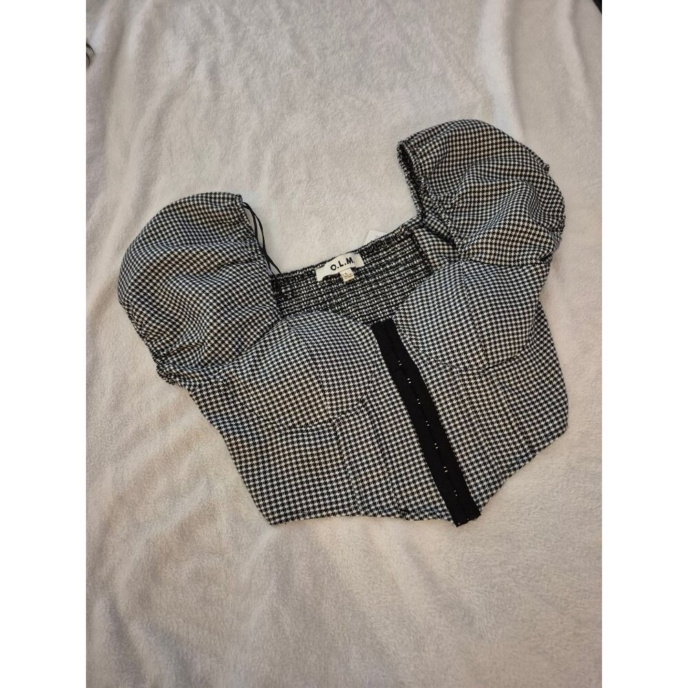 Houndstooth Puff Sleeve Crop Top By O.L.M. With Front Hook Closures